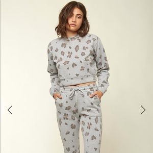 O’Neil cheetah print sweat set🐆